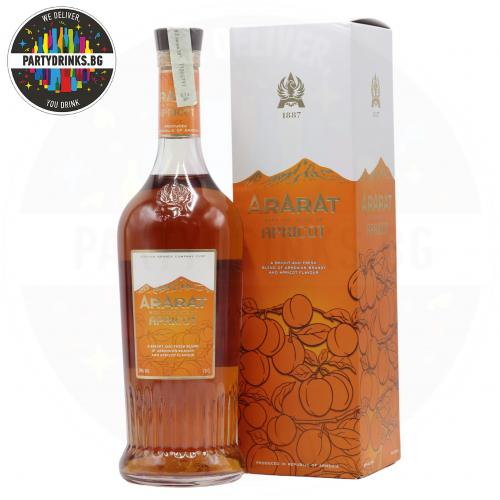 Бренди Ararat Apricot 700ml 30%