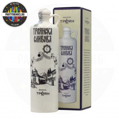 Ракия Троянска Сливова Отлежала 700ml 40% порцеланова бутилка